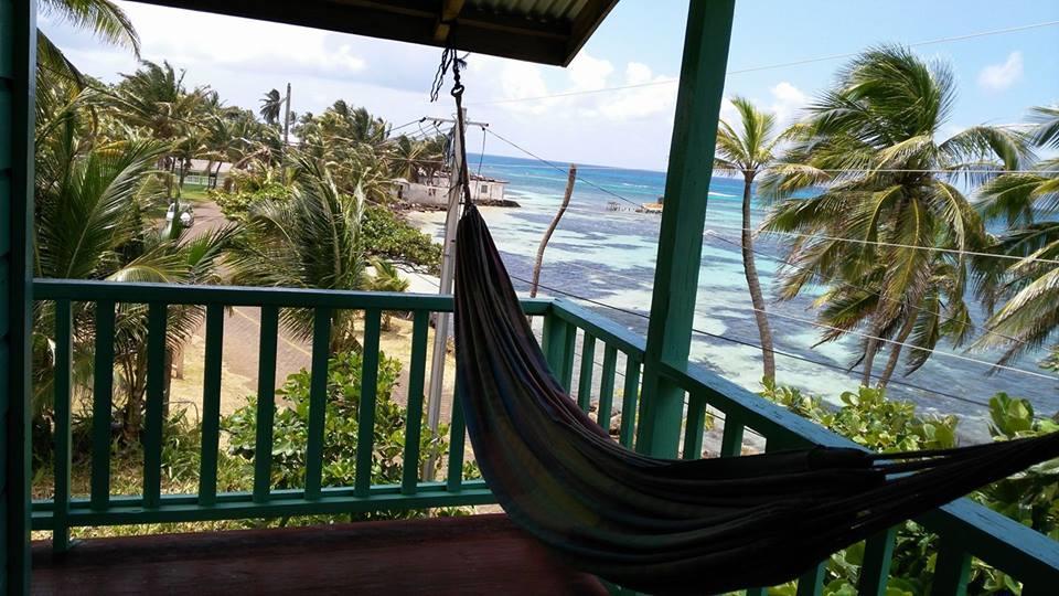 Corn Island Hostal Alal Suite North End エクステリア 写真