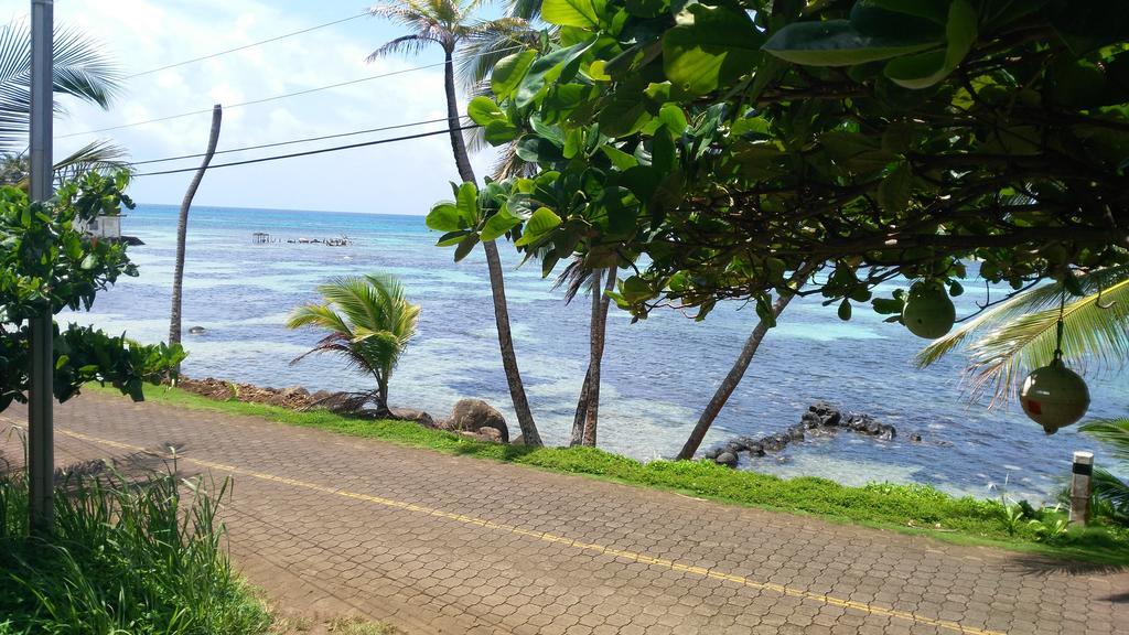 Corn Island Hostal Alal Suite North End エクステリア 写真