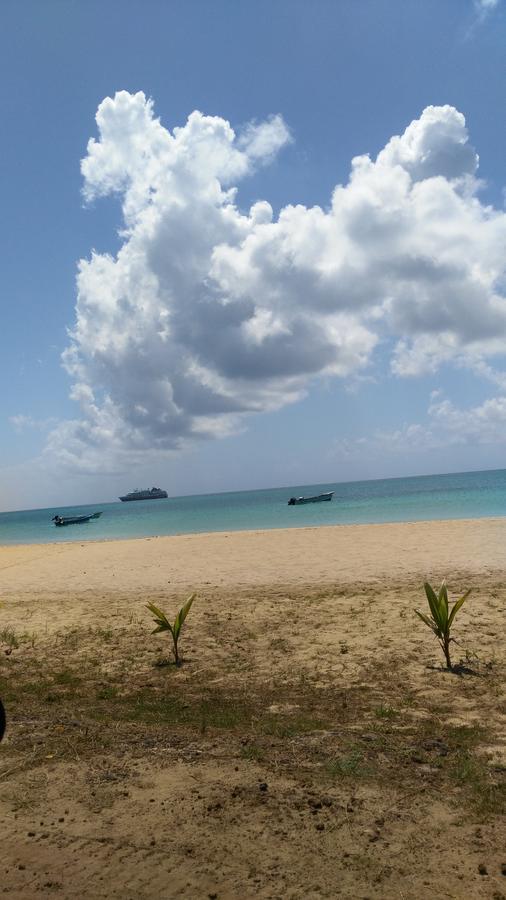 Corn Island Hostal Alal Suite North End エクステリア 写真